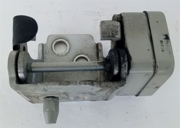 ZAWIAS OGRANICZNIK PRAWY GÓRNY PRZÓD TYŁ CITROEN C5 III X7 EZRC