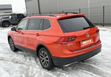 Volkswagen Tiguan II 2019 Volkswagen Tiguan 4x4 Tiguan 2.0 TSI 180 KM 2019r 135.000 km Warszawa, zdjęcie 4