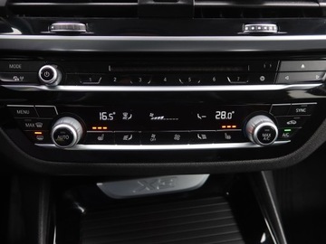 BMW X3 G01 SUV 2.0 20d 190KM 2017 BMW X3 xDrive20d, Salon Polska, Serwis ASO, zdjęcie 15