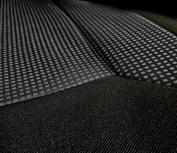 Автомобильные сиденья обитые чехлы