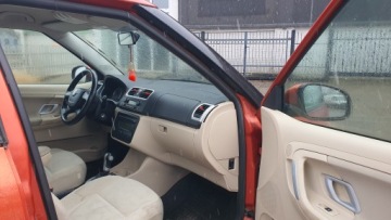 Skoda Fabia II Kombi 1.6 i 16V 105KM 2009 SKODA FABIA II AUTOMAT Combi (545) 1.6 105 KM, zdjęcie 22