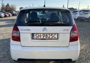 Citroen C2 2009 Citroen C2 Wymieniony rozrzad 1.4 Benzyna 73KM, zdjęcie 4