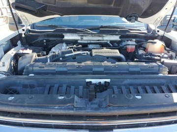 Chevrolet Silverado II 2020 Chevrolet Silverado K2500 High Country 2020 6.6l 6.6 Diesel 445KM, zdjęcie 6