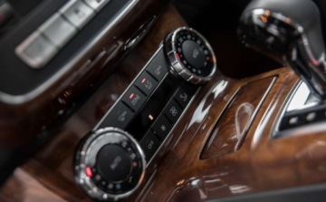 Mercedes Klasa G W463 Off-roader krótki 500 388KM 2012 Mercedes-Benz Klasa G Mercedes-Benz Klasa G 5.5 Benzyna 387KM, zdjęcie 23