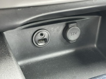 Citroen C4 II Hatchback 5d Facelifting 1.2 PureTech 110KM 2015 Citroen C4 1.2i 110KM 2015 salon PL, climatronic, zdjęcie 14