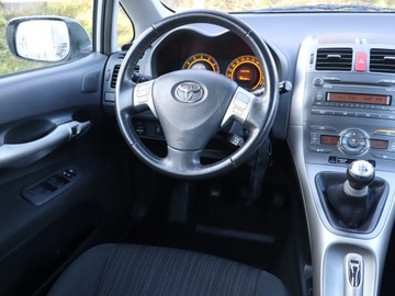 Toyota Auris I Hatchback 1.6 i 16V VVT-i 124KM 2007 Toyota Auris 1.6 Dual VVT-i, Klima, Klimatronic, zdjęcie 5