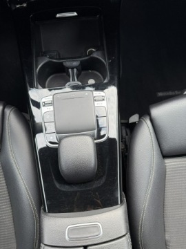 Mercedes Klasa A W177/V177 Hatchback 1.5 180d 116KM 2019 Mercedes A 180 Lift. Full-Led. Automat., zdjęcie 13