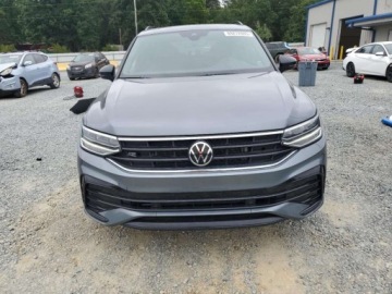 Volkswagen Tiguan II 2023 Volkswagen Tiguan SE R-Line Black 2023 2.0l 2.0 Benzyna 184KM, zdjęcie 5