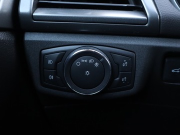 Ford Mondeo V Sedan 2.0 EcoBoost 203KM 2016 Ford Mondeo 2.0 EcoBoost, Automat, Skóra, Navi, zdjęcie 17