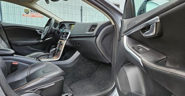 Volvo V40 II Cross Country 2.0 D3 DRIVE-E 150KM 2016 Volvo V40 2.0 150Ps. CrossCountry Navi Skora Automat 2016 2.0 Diesel 150KM, zdjęcie 27