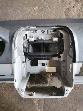 VW POLO 9N 1.4 DESKA ROZDĚLOVAČE