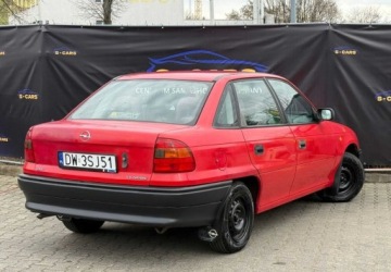 Opel Astra F Cabrio 1.4 Si 82KM 2000 Opel Astra Opel Astra F 1.4b NISKI PRZEBIEG Dlugie OC i Przeglad Zamiana, zdjęcie 3