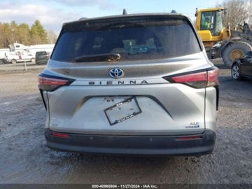 Toyota Sienna III 2022 Toyota Sienna 2022r., 4x4, 2.5L 2.5 Hybryda 245KM, zdjęcie 7