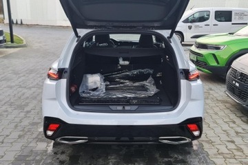 Peugeot 308 III SW 1.5 BlueHDi 130KM 2025 Peugeot 308 PEUGEOT 308 SW GT Hybrid 145 KM Alcantara, zdjęcie 8