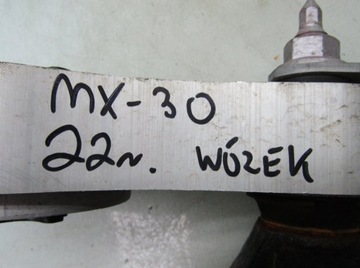 MAZDA MX-30 22R UCHYCENÍ SÁNĚK MOTORU DRŽÁK ULOŽENÍ ZAVĚŠENÍ