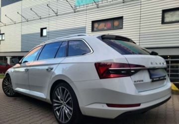Skoda Superb III Kombi Facelifting 1.5 TSI 150KM 2019 Skoda Superb 1.5 TSI DSG CRYSTAL LEDY VIRTUAL SKÓRA NAVI RADAR ALU 19', zdjęcie 5