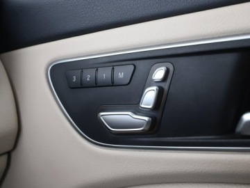 Mercedes CLA C117 Shooting Brake 1.6 180 122KM 2016 Mercedes CLA 180 automat skóra klima auto navi, zdjęcie 35