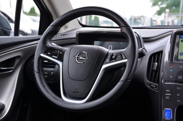 Opel Ampera 2012 JAK NOWA ZAREJESTROWANA SERWIS BOSE SKÓRA GRZ.FOTELE NAVI KEYLES GWARANCJA, zdjęcie 31