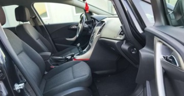 Opel Astra J Sports Tourer 1.4 Turbo ECOTEC 120KM 2011 Opel Astra Opel Astra 1.4 Benzyna 120KM, zdjęcie 23