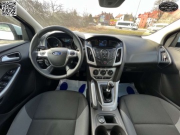 Ford Focus III Kombi 1.6 TDCi 105KM 2013 Ford Focus Nowe opony - Szwajcaria - Po przegladzie olejowym 1.6 Diesel, zdjęcie 31
