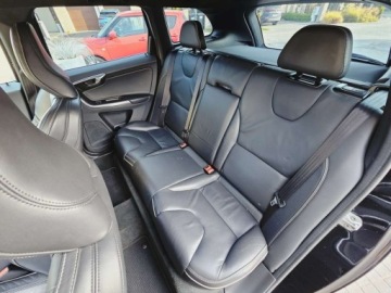 Volvo XC60 I SUV Facelifting 2.0 D3 DRIVE-E 150KM 2016 Volvo XC 60 R-Design___2.0 D3 150KM Geartronik BiXenon LED Skora Kamera Vi, zdjęcie 16