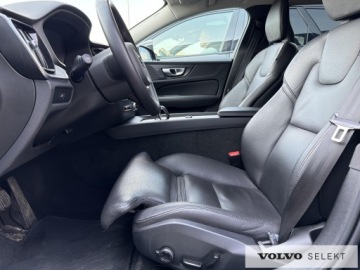 Volvo V60 II  Cross Country Facelifting 2.0 B4 197KM 2023 Volvo V60 Cross Country V60 CC Plus B4 D AWD aut,, zdjęcie 9