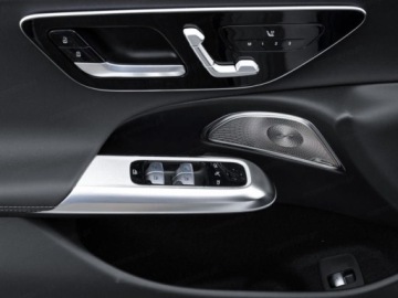 Mercedes Klasa E W214 2025 E Klasa 300 e 4-Matic AMG 2.0 (333KM) 2025, zdjęcie 12