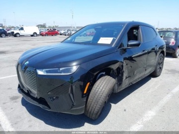 BMW iX 2025 BMW iX xDrive50 2025 Elektryczny 516KM, zdjęcie 1