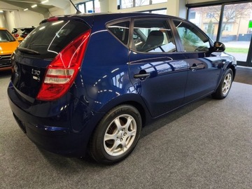 Hyundai i30 I Hatchback 1.4 109KM 2009 Hyundai i30 I 1.4 benzyna, zdjęcie 3