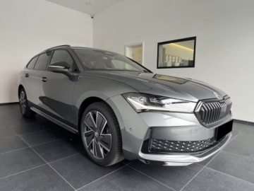 Skoda Superb IV Kombi Plug-in 1.5 TSI iV Plug-In 204KM 2026 SKODA Superb Sportline 1.5 TSI Plug-in Hybrid DSG 204KM 2026, zdjęcie 2