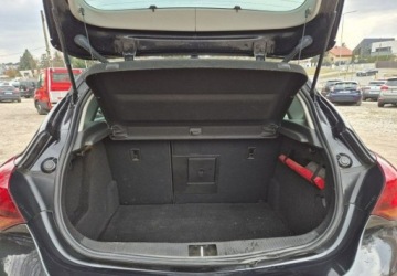 Opel Astra J GTC 1.4 Turbo ECOTEC 120KM 2015 Opel Astra NaviKameraPdcGrzaneFotele 1.4 Benzyna 120KM, zdjęcie 13