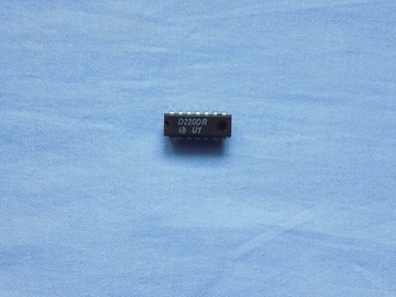 UKŁAD SCALONY D 220 DR