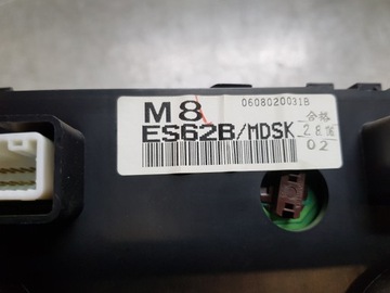 NISSAN X-TRAIL T30 2.0 BENZÍN PŘÍSTROJOVÁ DESKA BUDÍKY EVROPA