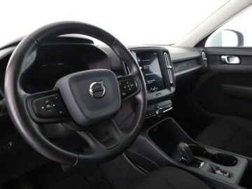 Volvo XC40 Crossover 2.0 D3 150KM 2020 Volvo XC 40 automat, virtual, full led, niski, zdjęcie 13