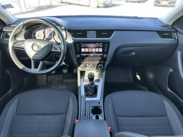 Skoda Octavia III Kombi Facelifting 1.6 TDI 115KM 2020 Škoda Octavia Skoda Octavia 1.6TDi 115KM 2020, zdjęcie 4