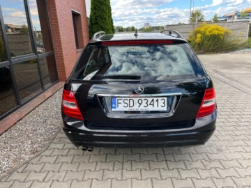 Mercedes Klasa C W204 Kombi T204 1.6 180 K BlueEFFICIENCY 156KM 2012 Mercedes-Benz Klasa C 1.6 benzyna 156 KM 6 biegow zarej w PL zadbany mo, zdjęcie 5