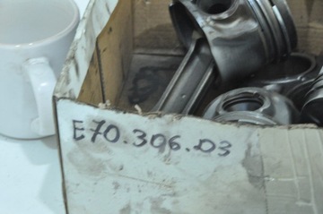 BMW E70 PÍST OJNICE M57N2 (306D3) NOMINÁL