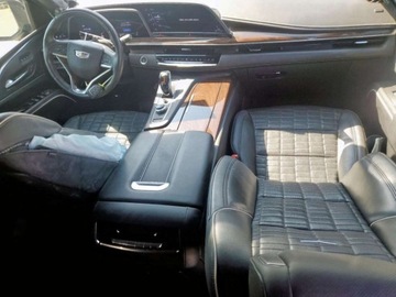 Cadillac Escalade III 2022 Cadillac Escalade 2022, Sport Platinum, 6.2L, od ubezpieczalni 6.2 Benzyna, zdjęcie 7