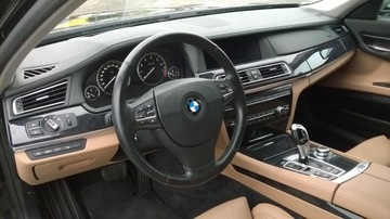 BMW Seria 7 F01 Sedan 750i 407KM 2009 BMW 750, zdjęcie 9