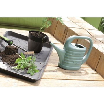 ЛЕЙКА ДЛЯ ПОЛИВА РАСТЕНИЙ ZEBRA 10л УНИВЕРСАЛЬНАЯ В ДОМЕ НА УЛИЦЕ