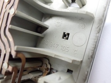LAMPA INTERIÉR KABINY ORIGINÁLNÍ 3B0947105C SKODA OCTAVIA II 05R