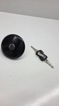 Indian FTR 1200 KOREK WLEWU PALIWA 2 KLUCZYKI