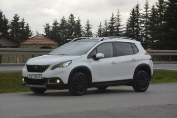 Peugeot 2008 I SUV Facelifting 1.6 BlueHDi 99KM 2016 Peugeot 2008 1.6HDI panorama nawi Car Play doinwes, zdjęcie 2