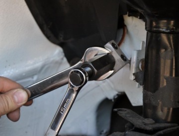 ПРЕСС ДЛЯ ПОЛУЧЕНИЯ СТАЛЬНЫХ ТОРМОЗНЫХ ШЛАНГОВ