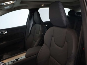 Volvo XC60 II Crossover Plug-in Facelifting 2025 2.0 T8 Plug-in hybrid 455KM 2026 VOLVO XC60 T8 Plug-In Hybrid AWD Ultra Dark Suv 2.0 (455KM) 2026, zdjęcie 4