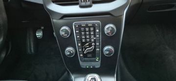 Volvo V40 II Hatchback Facelifting 2.0 D2 120KM 2017 VOLVO V40 R-DESING! Stan idealny!, zdjęcie 18