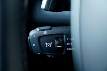 Peugeot 3008 II Plug-In Hybrid Facelifting 1.6 HYBRID 225KM 2022 Peugeot 3008 GT LINE kamera skóra NAWI grip, zdjęcie 29