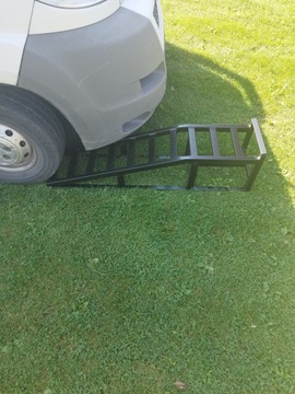 2 подъезда, пандусы, порошковое покрытие СИНИЙ