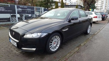 Jaguar XF II Sedan 2.0 i4D 180KM 2018 Jaguar XF Salon PL VAT 23 Navi Lane Ass Biksen...