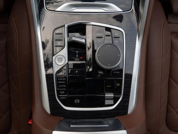 BMW X6 G06 SUV Facelifting 3.0 30d 298KM 2025 BMW X6 xDrive30d Sport Suv 3.0 (298KM) 2025, zdjęcie 11